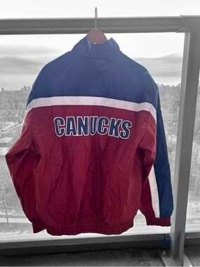 2005-07 Vancouver Canucks NHL Embroidered Navy & Burgundy Light Weight Jacket